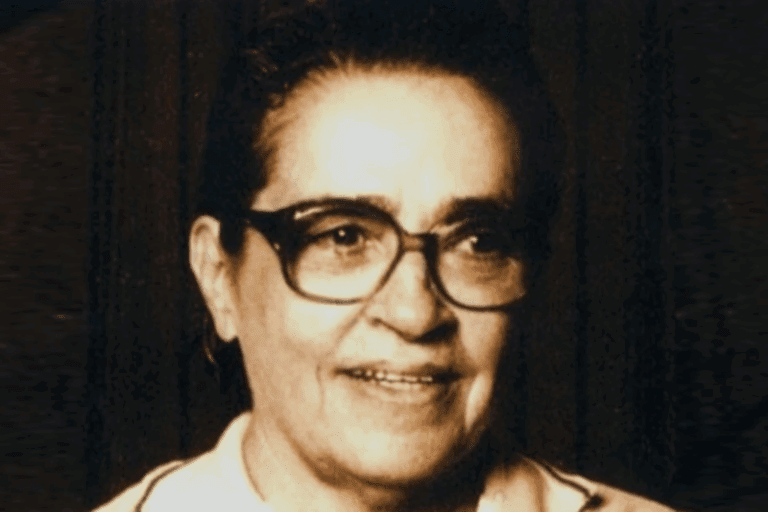 Όσα πρέπει να ξέρεις για τη Σωτηρία Μπέλλου μέσα σε 3 λεπτά!