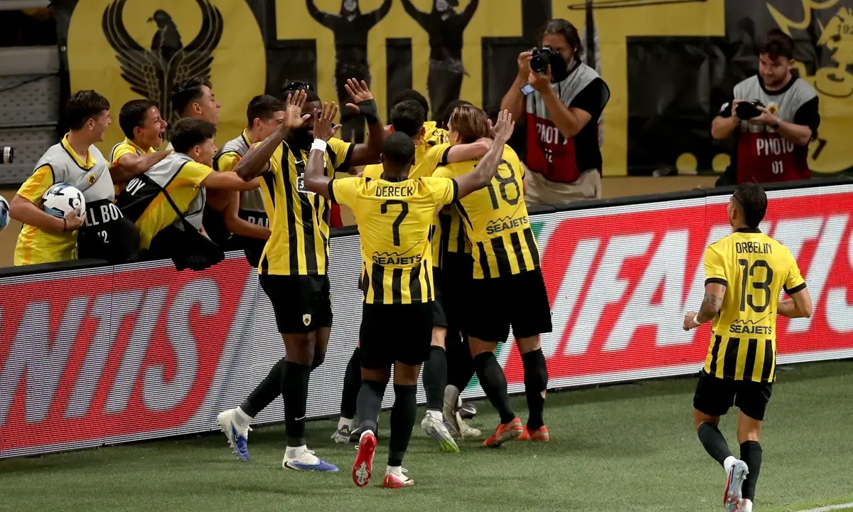 Στο χέρι της ΑΕΚ – Απέναντι σε Φιορεντίνα, Σάμροκ, Τσέλιε, Αμπερντίν, Κραϊόβα, Σαμσουνσπόρ