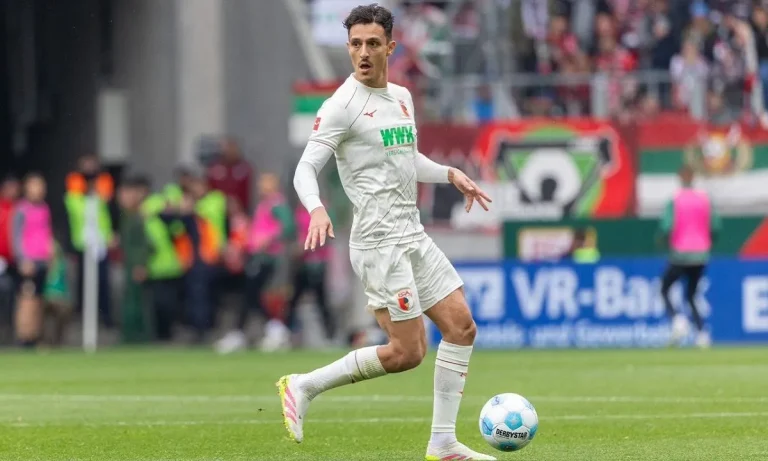 Ο Δημήτρης Γιαννούλης το πρώτο γκολ της Αουγκσμπουργκ στο πρωτάθλημα – Ακόμα πιο δύσκολο το έργο του Ολυμπιακού (vid)