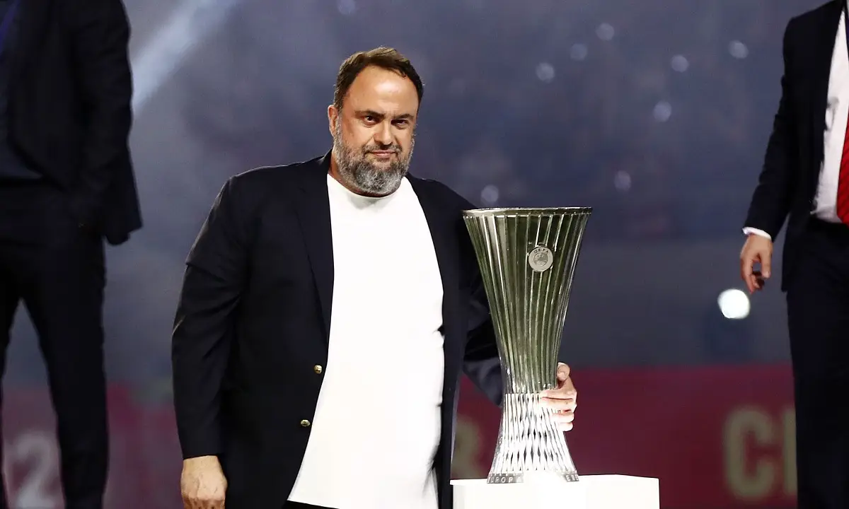 Ο Βαγγέλης Μαρινάκης ζητά το νταμπλ και υπέρβαση στο Champions League από τον Ολυμπιακό