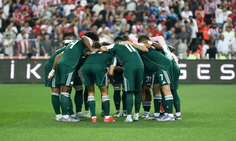 Ποδόσφαιρο: Παναθηναϊκός – Στουρμ Γκρατς: Με τρία στόπερ η 11άδα του Μπενίτεθ