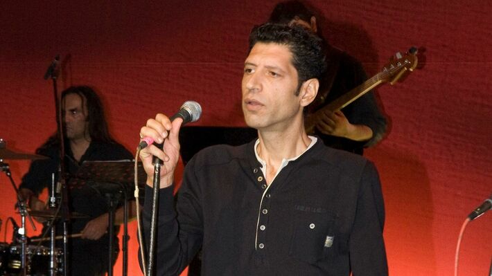 Σαν σήμερα έφυγε νέος ένας ωραίος ερμηνευτής