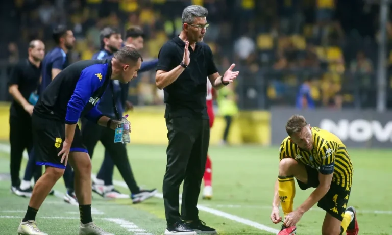 Άρης – Αστέρας Τρίπολης : Τι θα κάνει ο Μαρίνος Ουζουνίδης με τερματοφύλακα – Ποιοι μοιάζουν να είναι βασικοί