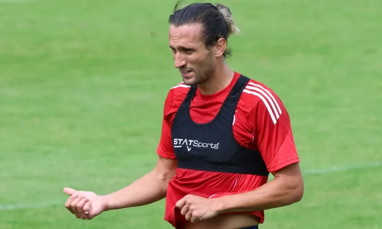 Ολυμπιακός : Γιατί έχουν βάση τα περί αποχώρησης Γιαζίτσι