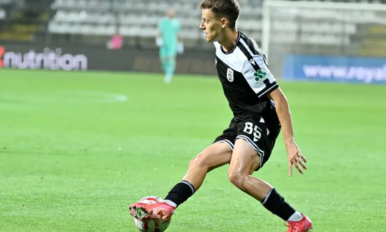 ΠΑΟΚ : Ασφυκτιά ο Κωνσταντέλιας με την αλλαγή του Λουτσέσκου