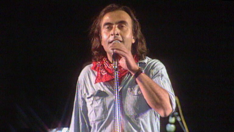 Κάθε τραγούδι και μια ιστορία: «Αύγουστος» του Νίκου Παπάζογλου