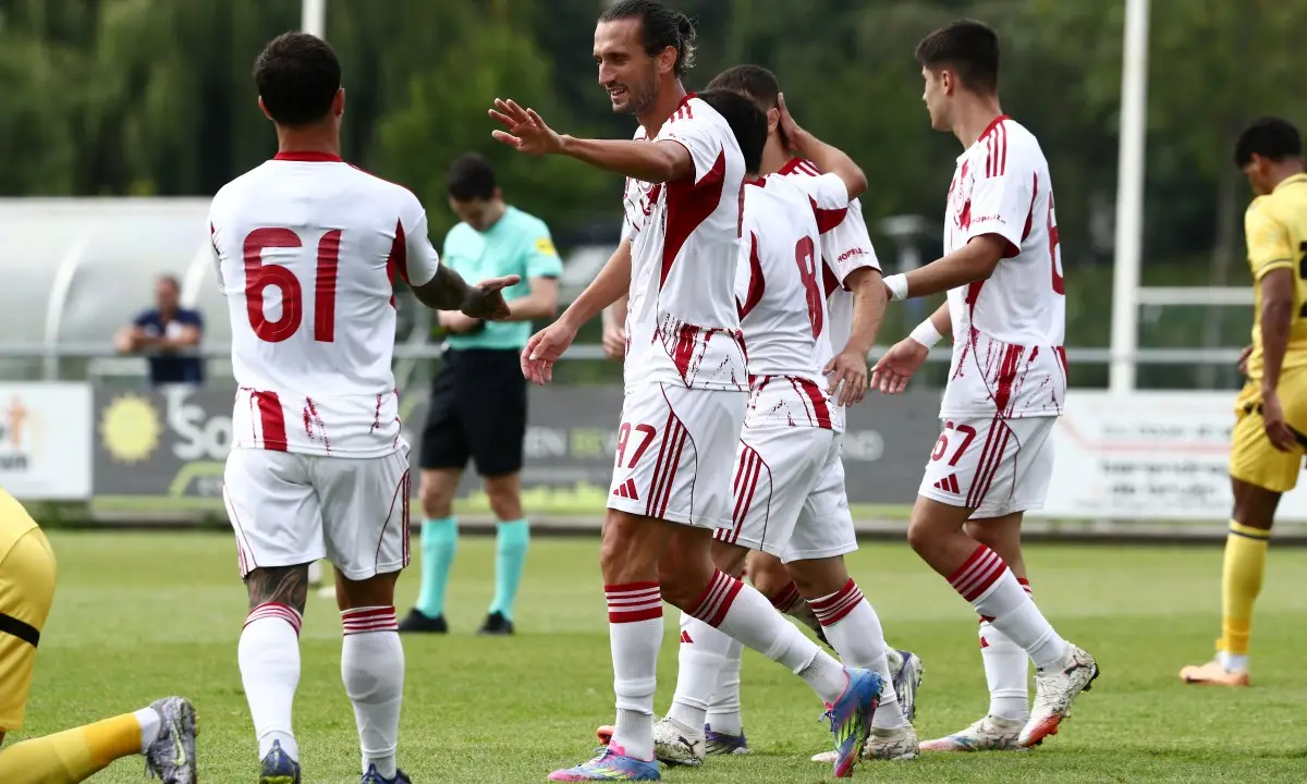 Ολυμπιακός – Αλ Τααβόν 2-1 : Σκόραραν οι εξτρέμ, συνέχισε να κερδίζει