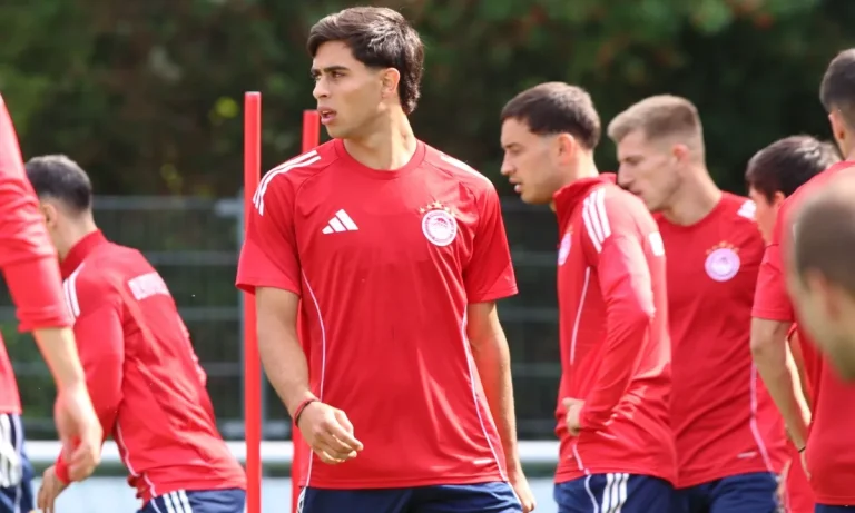 Ολυμπιακός : Η απόλυτη ισορροπία στα χαφ με τους 4+2