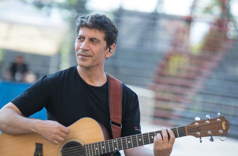 Κάθε τραγούδι και μια ιστορία: «Πριγκηπέσα» του Σωκράτη Μάλαμα