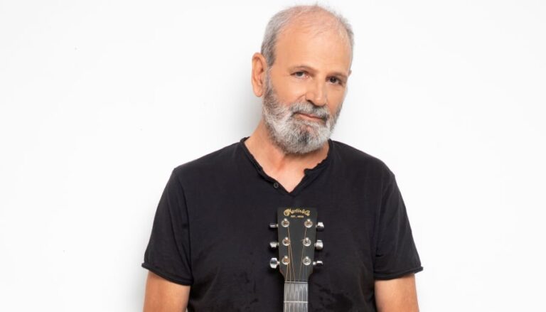 Νίκος Ζούδιαρης: «Α’ και Β΄ Ανάγνωση» στον Φιλολογικό Σύλλογο Παρνασσός