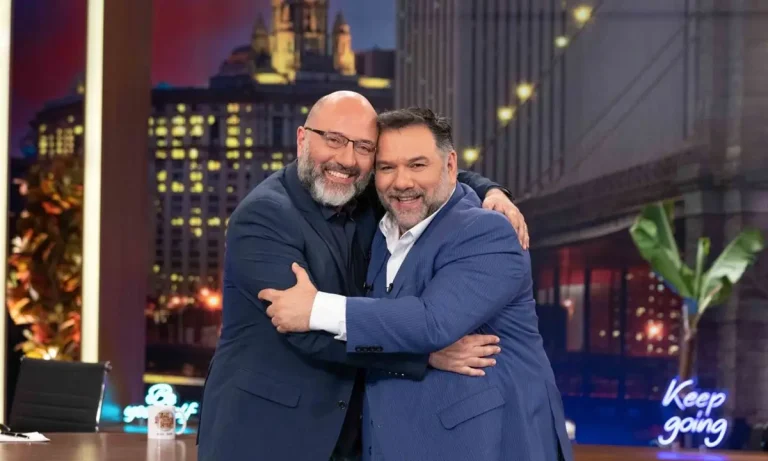 Σάκης Αρναούτογλου: Η αποκάλυψη για τον αδερφό του!