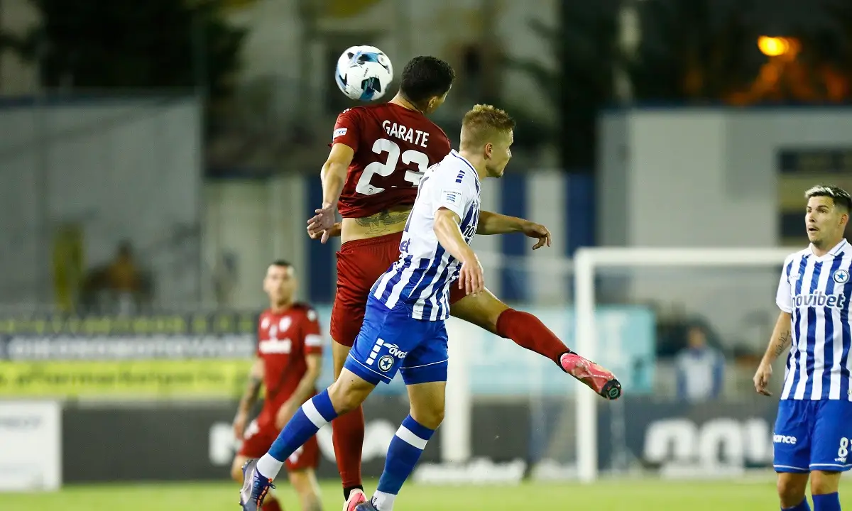 Ατρόμητος-ΑΕΛ Novibet 1-1: Ζωντανή η ΑΕΛ Novibet με 10 παίκτες στη ματσάρα του Περιστερίου