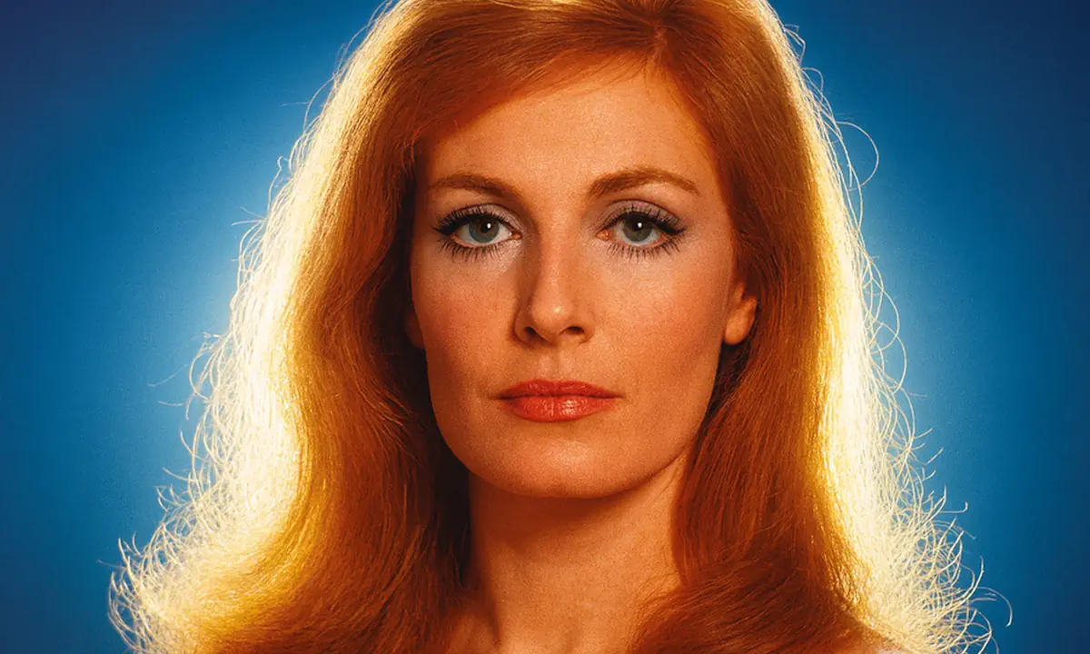 Dalida η γυναίκα που ένωσε τη Μεσόγειο με τραγούδια και έζησε μια ζωή σαν αρχαία τραγωδία