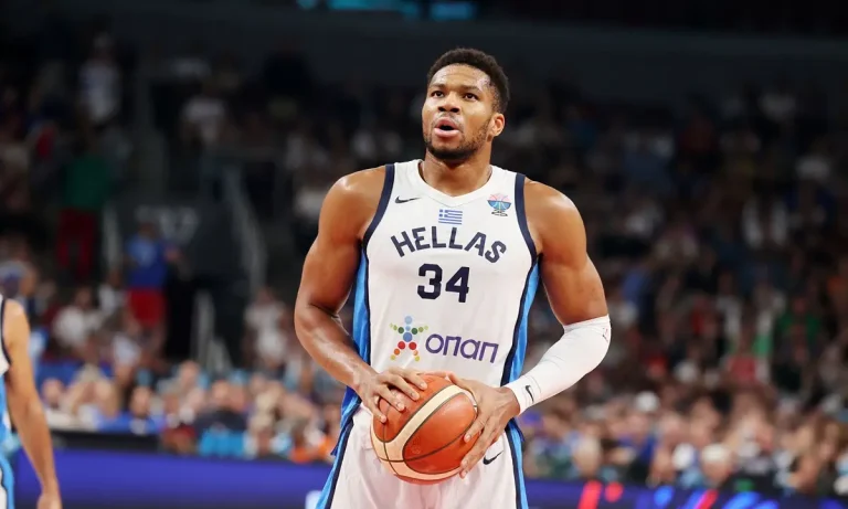 Μπάσκετ: Γιάννης Αντετοκούνμπο: Δεύτερη φορά σε καλύτερη πεντάδα Eurobasket – Κανείς δεν αγγίζει τον κορυφαίο Νίκο Γκάλη!