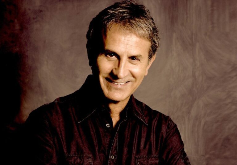 Το τραγούδι του Καζαντζίδη που «τρέλαινε» τον Νταλάρα