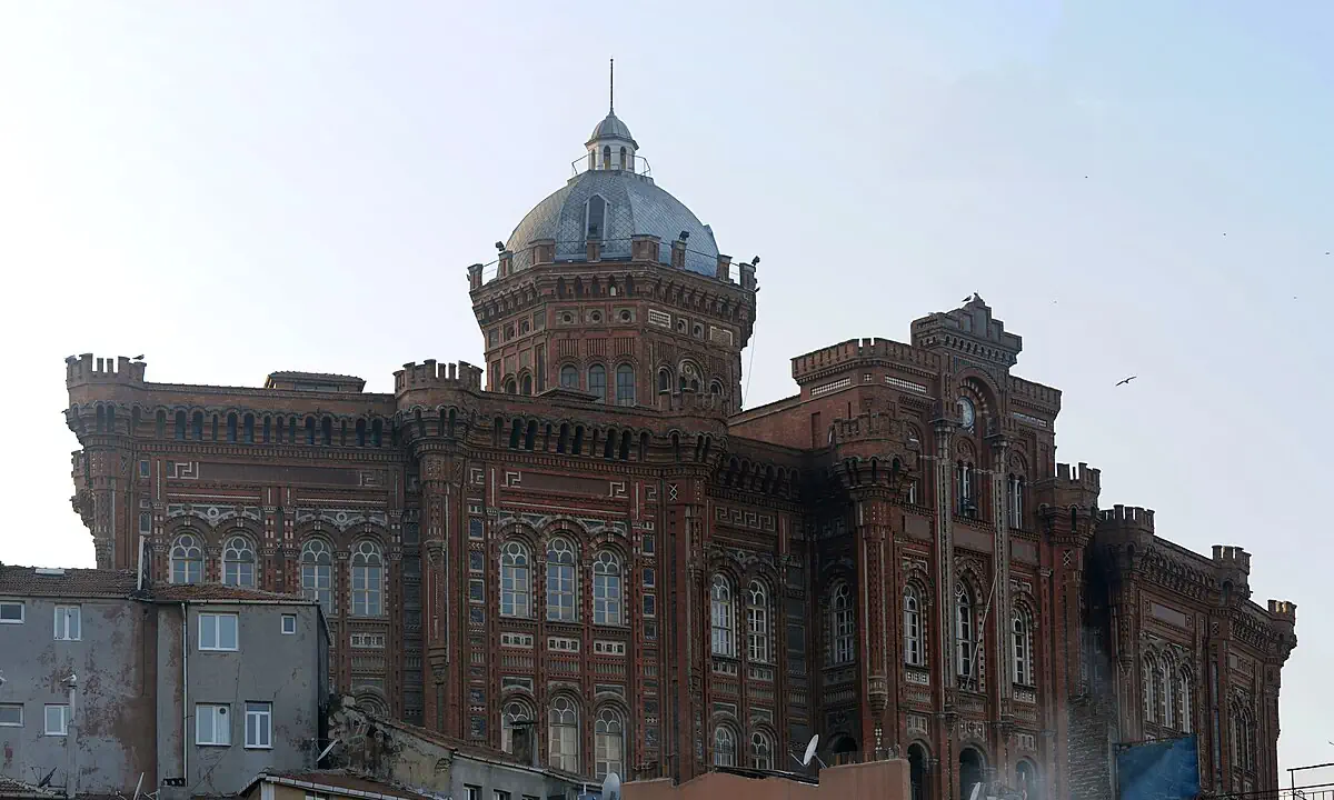 Πώς φτάσαμε σήμερα μετά από 571 χρόνια η Μεγάλη του Γένους Σχολή να μην έχει ούτε έναν νέο μαθητή στην Α’ Γυμνασίου