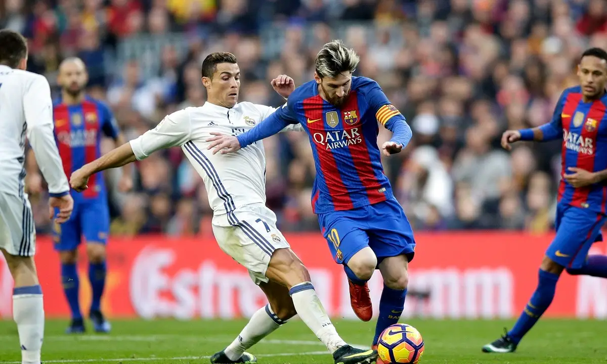 Χρυσή Μπάλα: Οι κορυφαίες σεζόν της σεζόν με αριθμούς – Υπόθεση για Μέσι και Ρονάλντο!