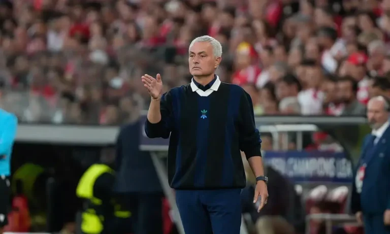 Αυτός είναι ο λόγος που έφυγε ο Μουρίνιο από τη Φενέρμπαχτσε!