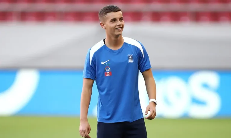 Golden Boy Web 2025: Όλοι βλέπουν την πλάτη του Μουζακίτη!