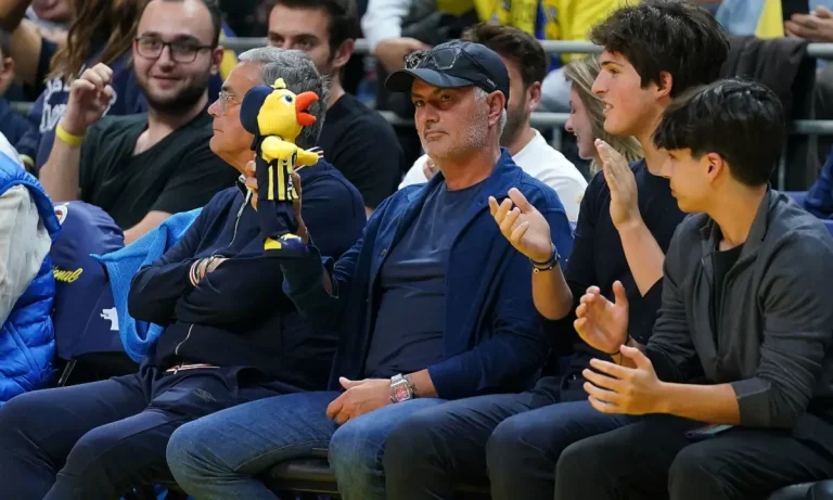 Ο Ζοσέ Μουρίνιο άνοιξε τα χαρτιά του και παραδέχτηκε το λάθος του