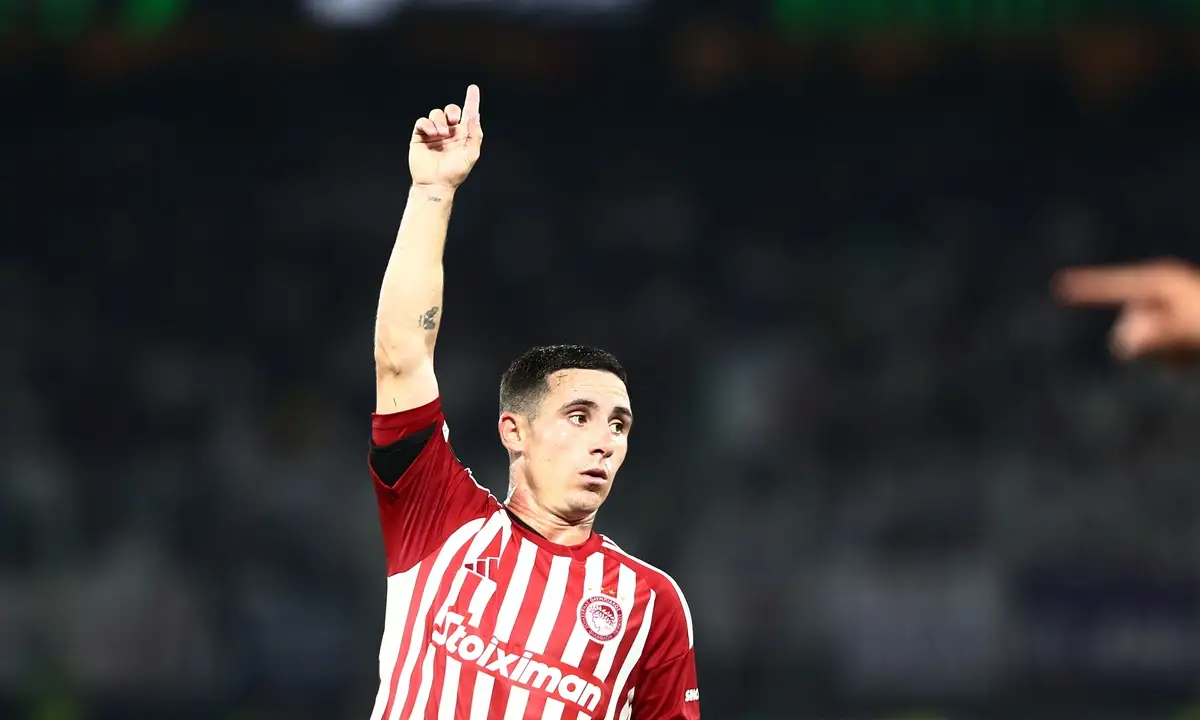 Ποστάρισμα στα ελληνικά ο Ποντένσε – Δεν πήρε την πτήση λόγω Αλ Σαμπάμπ!