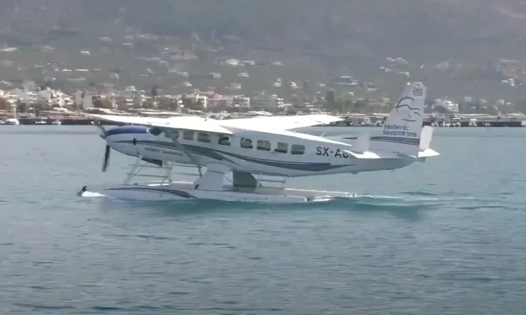 Πως είναι να πετάς με υδροπλάνο, τι διαφορές έχει απο το αεροπλάνο;