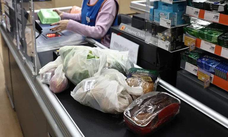 Πρόστιμο 2,2 εκατ. ευρώ σε Σκλαβενίτη και Lidl για Κώδικα Δεοντολογίας και πλαφόν κέρδους