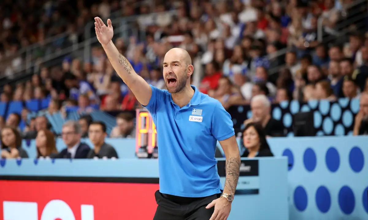 Βασίλης Σπανούλης: «Έκατσε» δίπλα στον δάσκαλο Παναγιώτη Γιαννάκη!