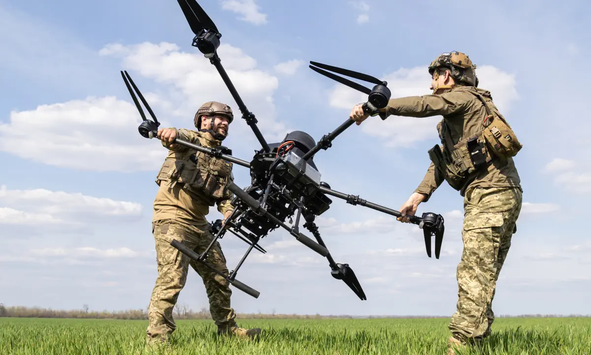 Κινδυνεύει η Ελλάδα απο τα drones που κλείνουν αεροδρόμια και φέρνουν νέα πολεμικά όπλα;