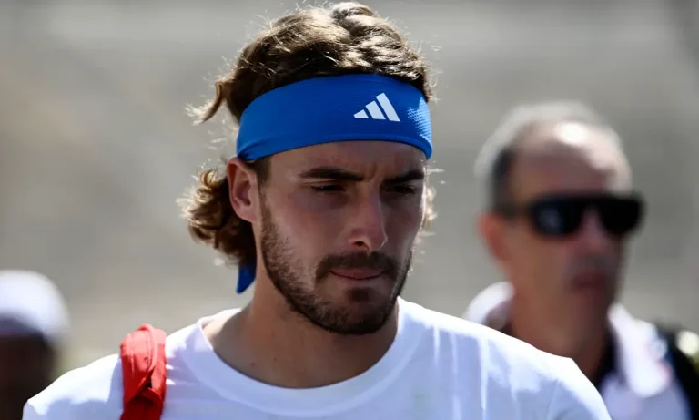 Davis Cup: Στον «αέρα» η συμμετοχή του Τσιτσιπά κόντρα στη Βραζιλία