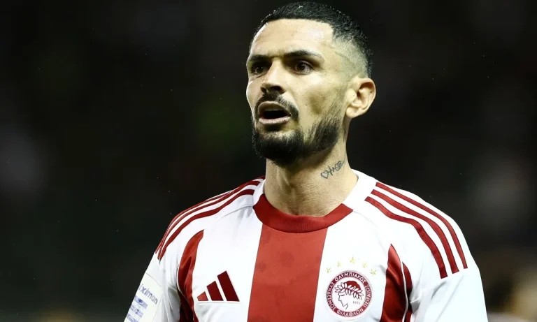 Παναθηναϊκός – Ολυμπιακός : Ζήτησαν πέναλτι πάνω στον Καμπελά οι «ερυθρόλευκοι» (vid)