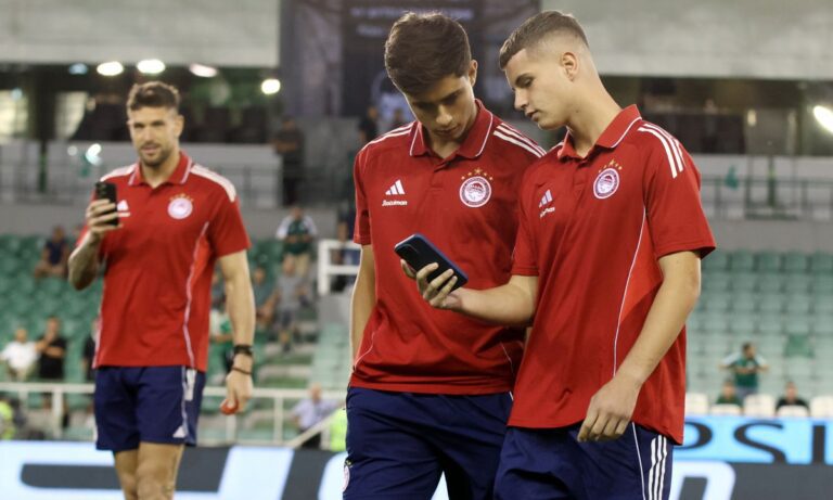 Παναθηναϊκός – Ολυμπιακός : Επιτέλους Σιπιόνι, επιβράβευση Μουζακίτη και μήνυμα σε Τσικίνιο