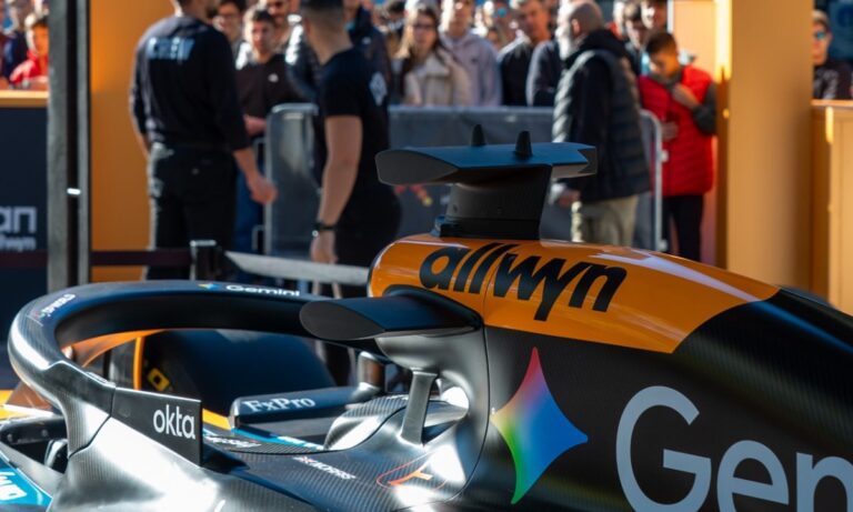 Sportime BET: Η Πάτρα μπαίνει στον… χάρτη της Formula 1 – Το showcar της McLaren F1 Team θα βρίσκεται την Κυριακή 19 Οκτωβρίου στην πλατεία Τριών Συμμάχων