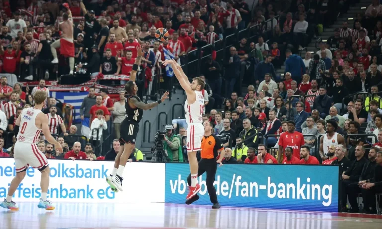 Μπάγερν – Ολυμπιακός 71-96 : Πλουραλισμός και «ερυθρόλευκο» πάρτι με μπάσκετ Μπαρτζώκα. Μήπως δεν χρειάζεται παίκτη τελικά