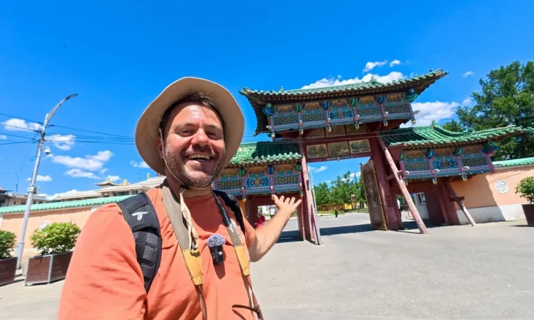 Happy Traveller Μογγολία – Ο Ευτύχης Μπλέτσας εξερευνά την Ουλάν Μπατόρ και τα μυστικά της Ασίας