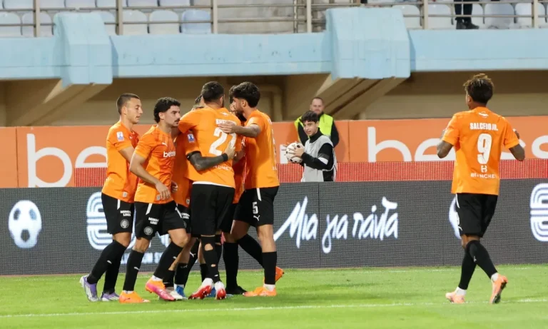 Ποδόσφαιρο: ΟΦΗ – Ηρακλής 3-1: Ανατροπή, 3Χ3 στο Κύπελλο Ελλάδας Betsson και «μήνυμα» στον Κόντη!