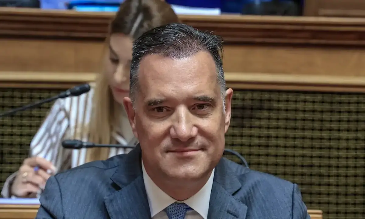 Άδωνις Γεωργιάδης: «Δεν είναι πολύ να περιμένεις 5,5 ώρες στα επείγοντα»