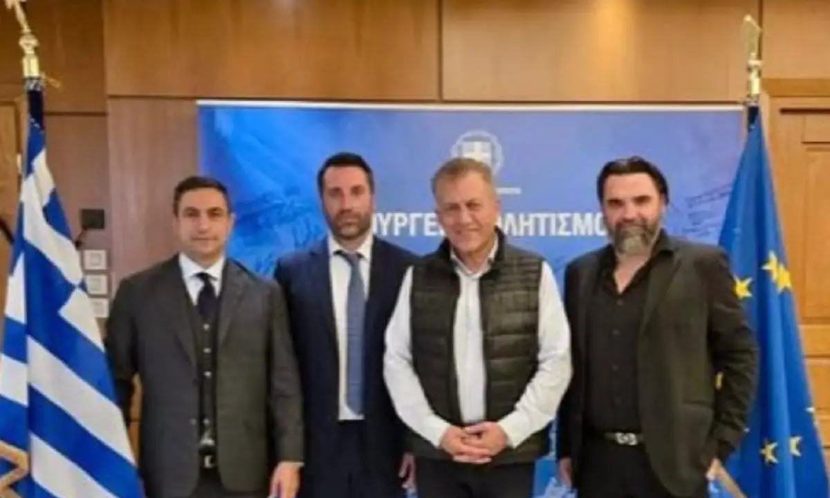 Ποδόσφαιρο: Στον Βρούτση οι Έλληνες μάνατζερ