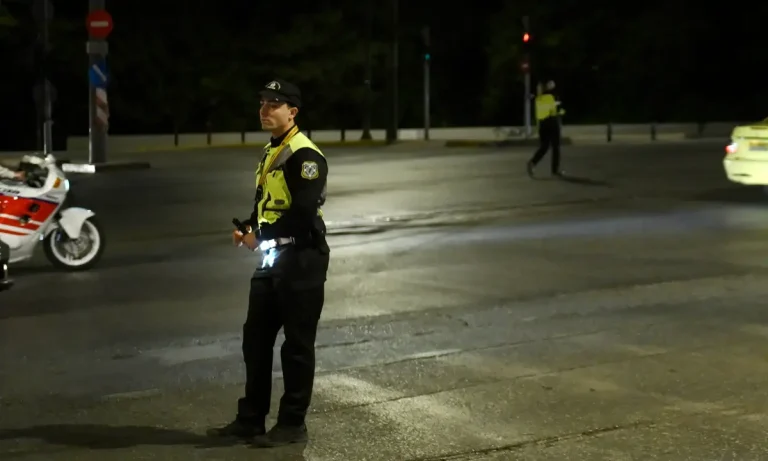 Κοινωνία: Καταδίωξη μεθυσμένου οδηγού στην Περιφερειακή Υμηττού