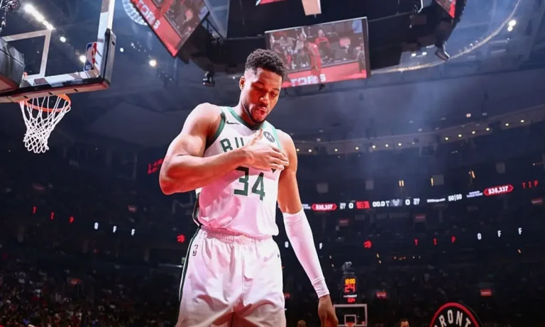 Μπάσκετ: Γιάννης Αντετοκούνμπο: Σπουδαίο ρεκόρ σε όλη την ιστορία του NBA!