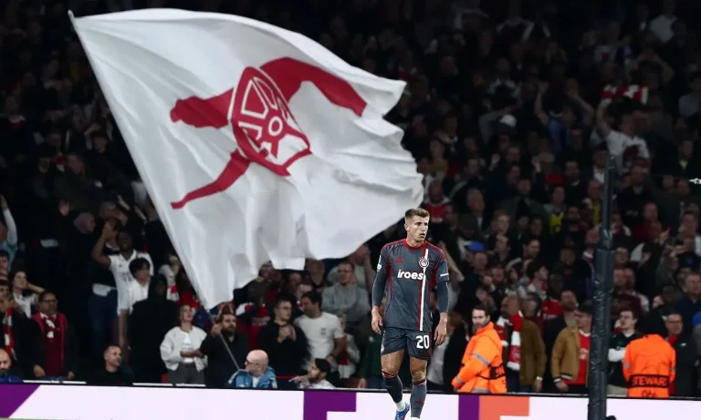 Η Άρσεναλ έκανε τον τέλειο Οκτώβριο με οκτώ νίκες – Σιγά μην τη γλύτωνε ο Ολυμπιακός