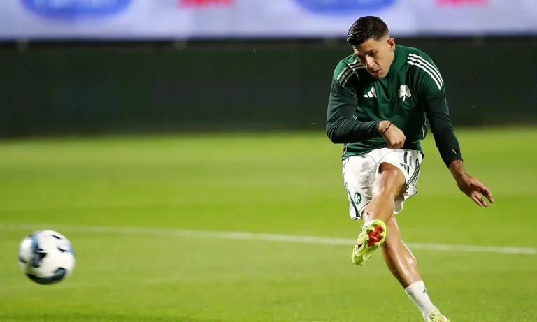 Εκτός ο Μπακασέτας από το Φέγενορντ – Παναθηναϊκός λόγω τραυματισμού