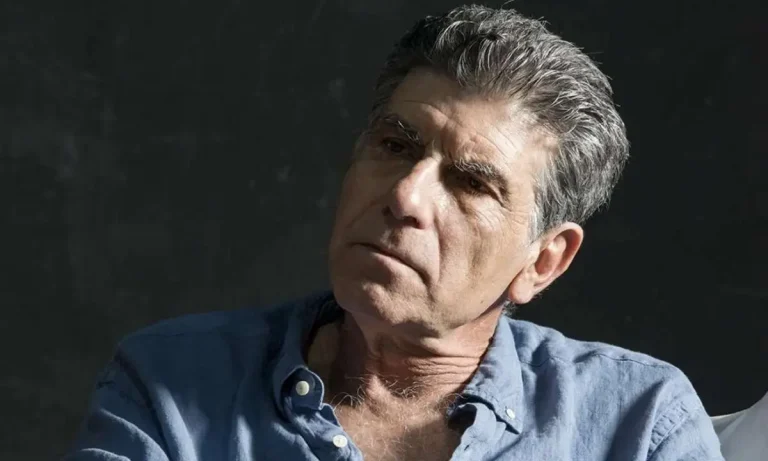 Γιάννης Μπέζος: Αυτά είπε για τον Πέτρο Φιλιππίδη!