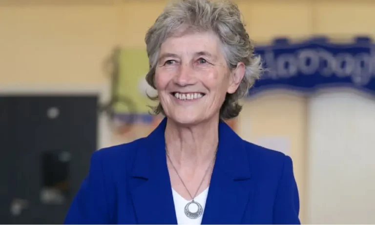 Κάθριν Κόνολι: Η ανεξάρτητη αριστερή υποψήφια νέα πρόεδρος της Ιρλανδίας μετά από ιστορική νίκη