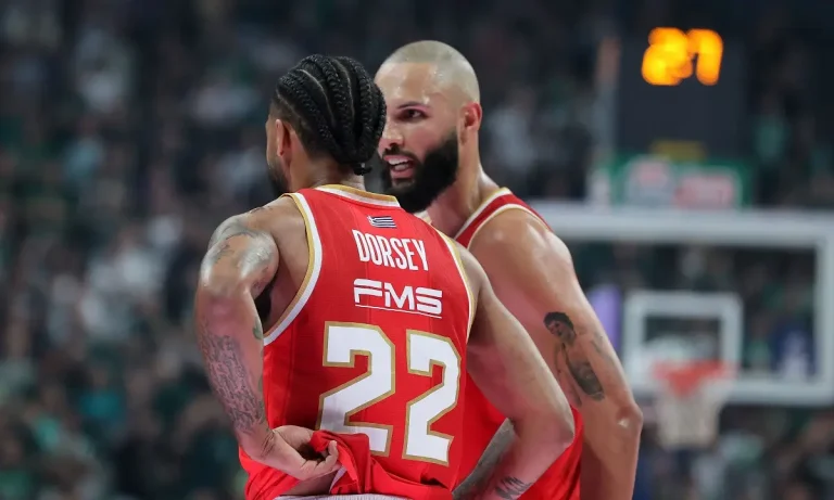 Ολυμπιακός: Ντόρσεϊ – Φουρνιέ τελικά ταιριάζουν στο ίδιο σχήμα;