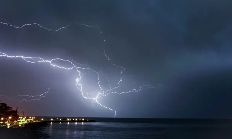 Έκτακτο δελτίο από την ΕΜΥ – Κακοκαιρία προ των πυλών με ισχυρά φαινόμενα!