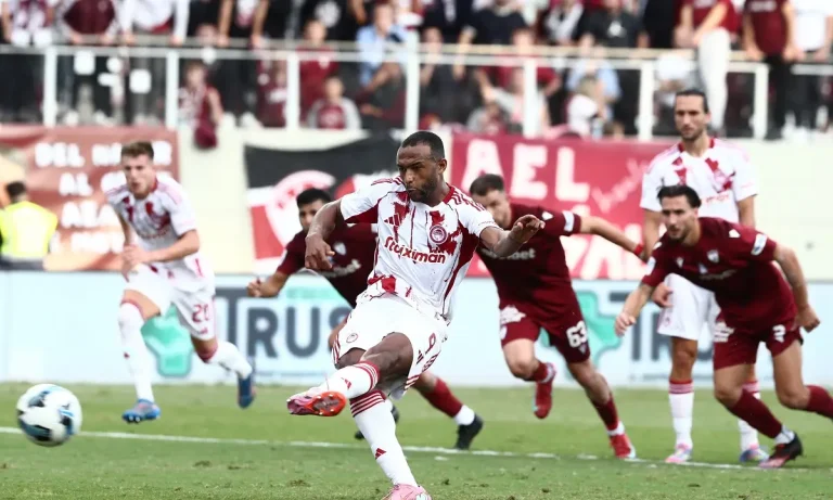 Ολυμπιακός: Έξαλλοι με τον αγωνιστικό χώρο στον Ολυμπιακό – Γι αυτό δεν έπαιξε λεπτο ο Μαρτίνς