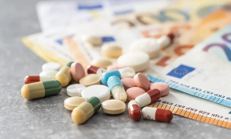 Eurostat: Τρίτοι στην Ευρώπη οι Έλληνες σε δαπάνες υγείας από την τσέπη τους – Πληρώνουμε το 1/3 σε ιδιώτες