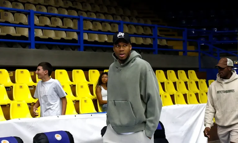 Μπάσκετ: Αντετοκούνμπο: Φεύγει από τους Μπακς;