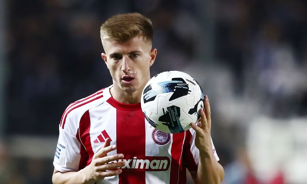 Ολυμπιακός: Νέο συμβόλαιο στον Κοστίνια για να μείνει στο λιμάνι